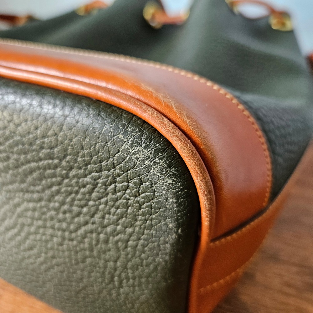 Dooney & Bourke Vintage 90s All Weather Leather Bucket Bag Green Tan Drawstring - Picture 7 of 11